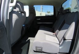 2015 Toyota Tundra 4WD Truck - Thumbnail 35