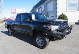 2019 Toyota Tacoma 4WD - Thumbnail 4