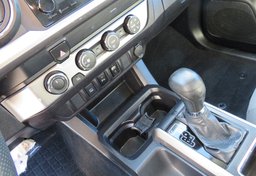 2019 Toyota Tacoma 4WD - Thumbnail 32