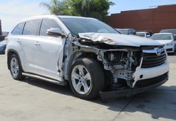 2015 Toyota Highlander - Thumbnail 4