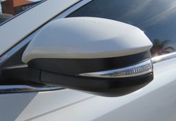 2015 Toyota Highlander - Thumbnail 16