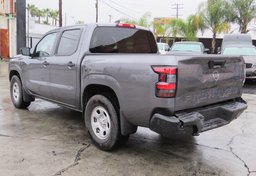 2022 Nissan Frontier - Thumbnail 9