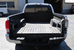 2017 Toyota Tacoma - Thumbnail 9