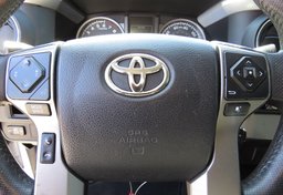 2017 Toyota Tacoma - Thumbnail 28