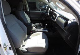 2017 Toyota Tacoma - Thumbnail 20