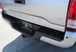 2022 Toyota Tacoma 4WD - Thumbnail 22