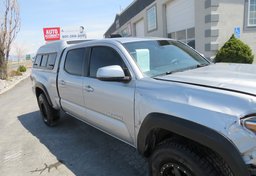 2022 Toyota Tacoma 4WD - Thumbnail 15