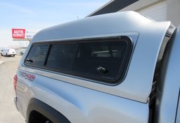 2022 Toyota Tacoma 4WD - Thumbnail 17