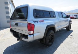 2022 Toyota Tacoma 4WD - Thumbnail 8