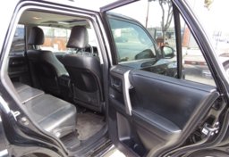 2015 Toyota 4Runner - Thumbnail 30