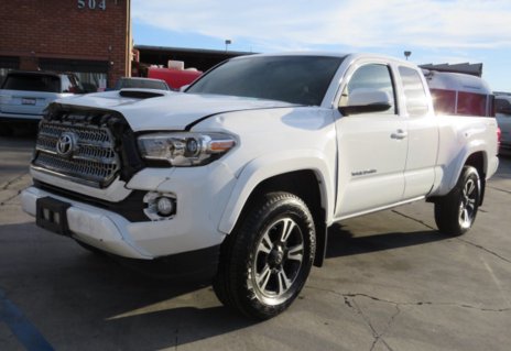 Picture of 2017 Toyota Tacoma