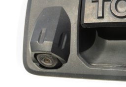 2017 Toyota Tacoma - Thumbnail 18