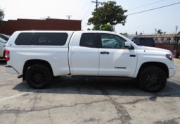 2016 Toyota Tundra 4WD Truck - Thumbnail 11