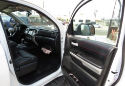 2016 Toyota Tundra 4WD Truck - Thumbnail 26