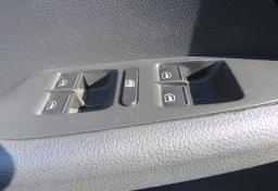 2017 Volkswagen Jetta - Thumbnail 33