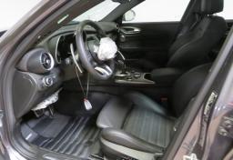 2022 Alfa Romeo Giulia - Thumbnail 26