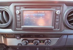 2018 Toyota Tacoma - Thumbnail 35