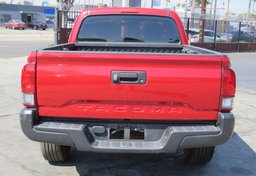 2018 Toyota Tacoma - Thumbnail 11