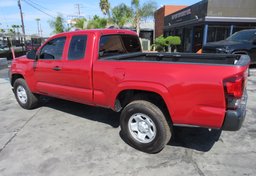 2018 Toyota Tacoma - Thumbnail 5