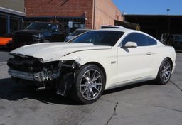 2015 Ford Mustang - Thumbnail 3