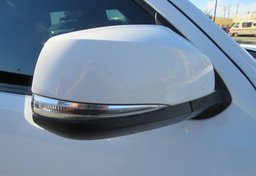 2016 Toyota Tacoma - Thumbnail 21