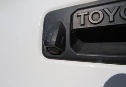 2016 Toyota Tacoma - Thumbnail 15