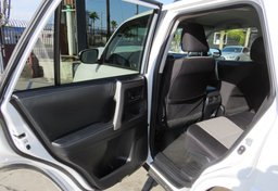 2020 Toyota 4Runner - Thumbnail 25