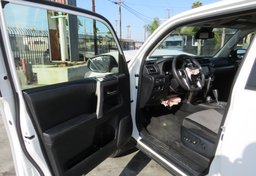 2020 Toyota 4Runner - Thumbnail 19