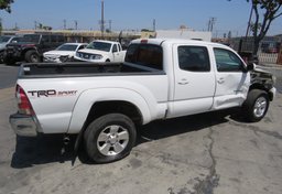 2015 Toyota Tacoma - Thumbnail 6