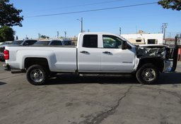 2017 Chevrolet Silverado 2500HD - Thumbnail 6