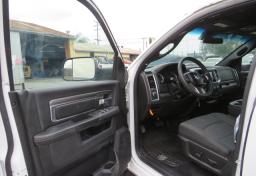 2022 Ram 1500 Classic - Thumbnail 21