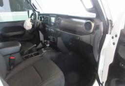 2020 Jeep Gladiator - Thumbnail 30