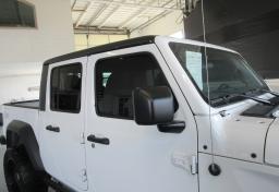 2020 Jeep Gladiator - Thumbnail 15