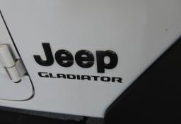 2020 Jeep Gladiator - Thumbnail 29
