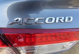 2018 Honda Accord Sedan - Thumbnail 19