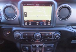 2021 Jeep Wrangler - Thumbnail 32