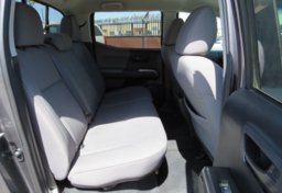 2019 Toyota Tacoma - Thumbnail 27