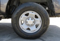 2019 Toyota Tacoma - Thumbnail 18