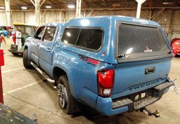 2019 Toyota Tacoma 4WD - Thumbnail 3