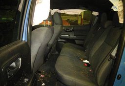 2019 Toyota Tacoma 4WD - Thumbnail 6