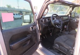 2018 Jeep Wrangler Unlimited - Thumbnail 20