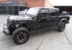 2020 Jeep Gladiator - Thumbnail 2