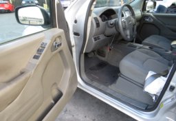 2018 Nissan Frontier - Thumbnail 22