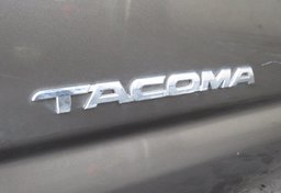 2012 Toyota Tacoma - Thumbnail 17