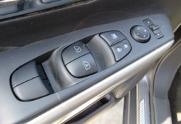 2020 Nissan Kicks - Thumbnail 29