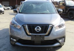 2020 Nissan Kicks - Thumbnail 11