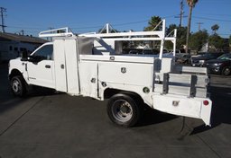 2020 Ford Super Duty F-550 DRW - Thumbnail 8