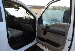 2020 Ford Super Duty F-550 DRW - Thumbnail 29