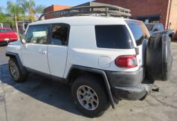 2012 Toyota FJ Cruiser - Thumbnail 7