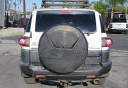 2012 Toyota FJ Cruiser - Thumbnail 12